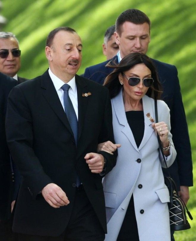 Жизнь и стиль первой леди Азербайджана которой 51 год