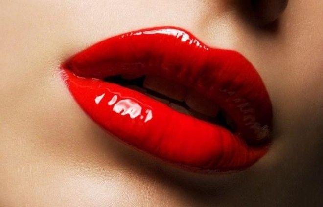 5 способов визуально увеличить губы 