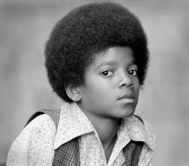 Майкла Джексона насиловал отец