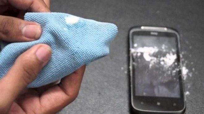 Как удалить царапины с экрана смартфона