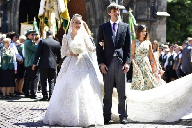 Специалисты составили рейтинг самых дорогих свадеб этого года