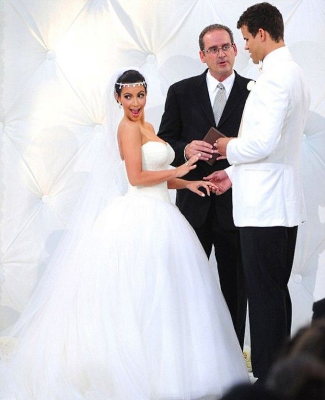 Этот неловкий момент самые странные и нелепые свадебные снимки звезд