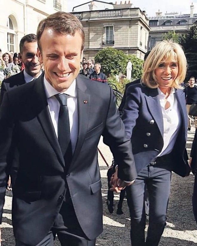 65летняя жена красавчика президента Франции в купальнике произвела фурор 