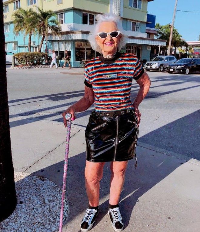 85летняя бабушка которая даст фору 20летним 