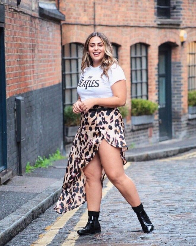 Блогер из Лондона показала как должна одеваться девушка размера XL