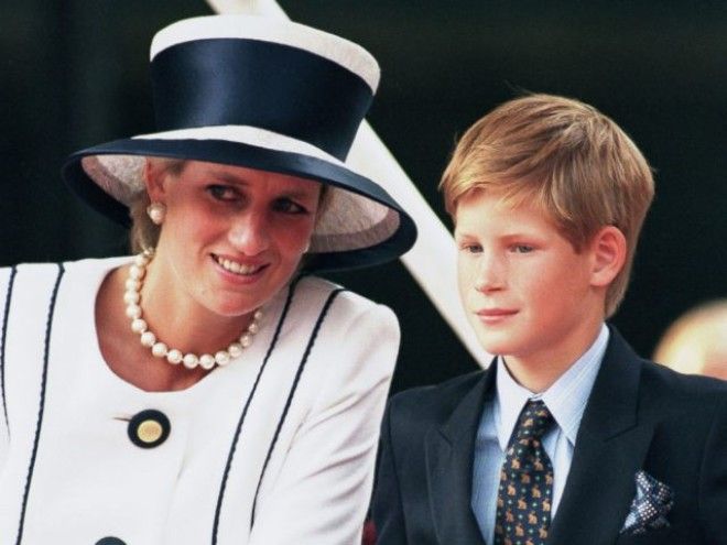 Как Меган Маркл и другие члены королевской семьи выглядели в детстве