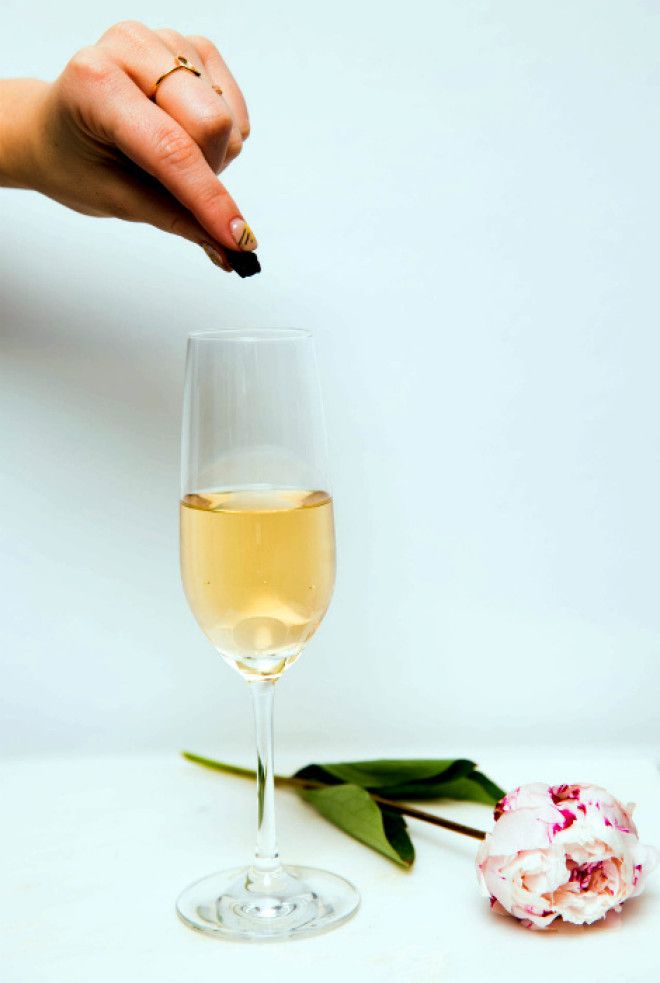 Вернуть пузырьки в шампанское. | Фото: Женский каприз.